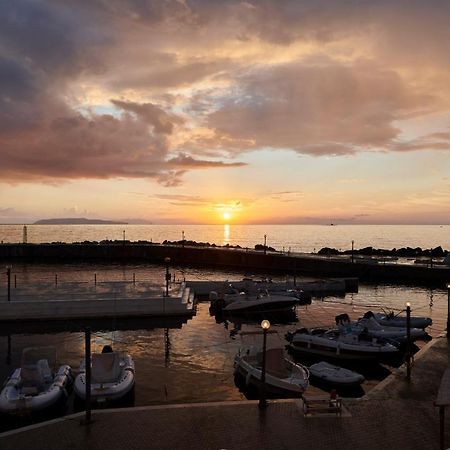 Hotel Tirreno Эриче Экстерьер фото