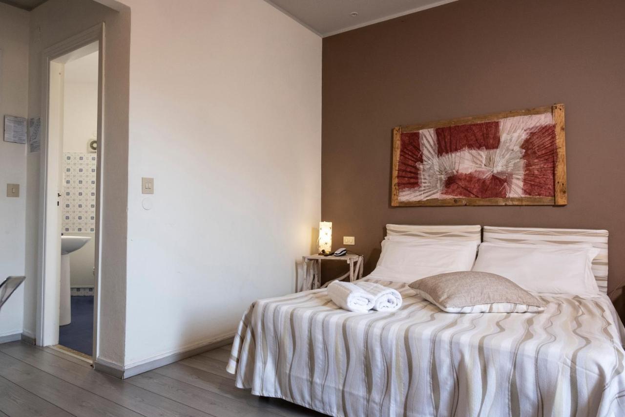 Hotel Tirreno Эриче Экстерьер фото