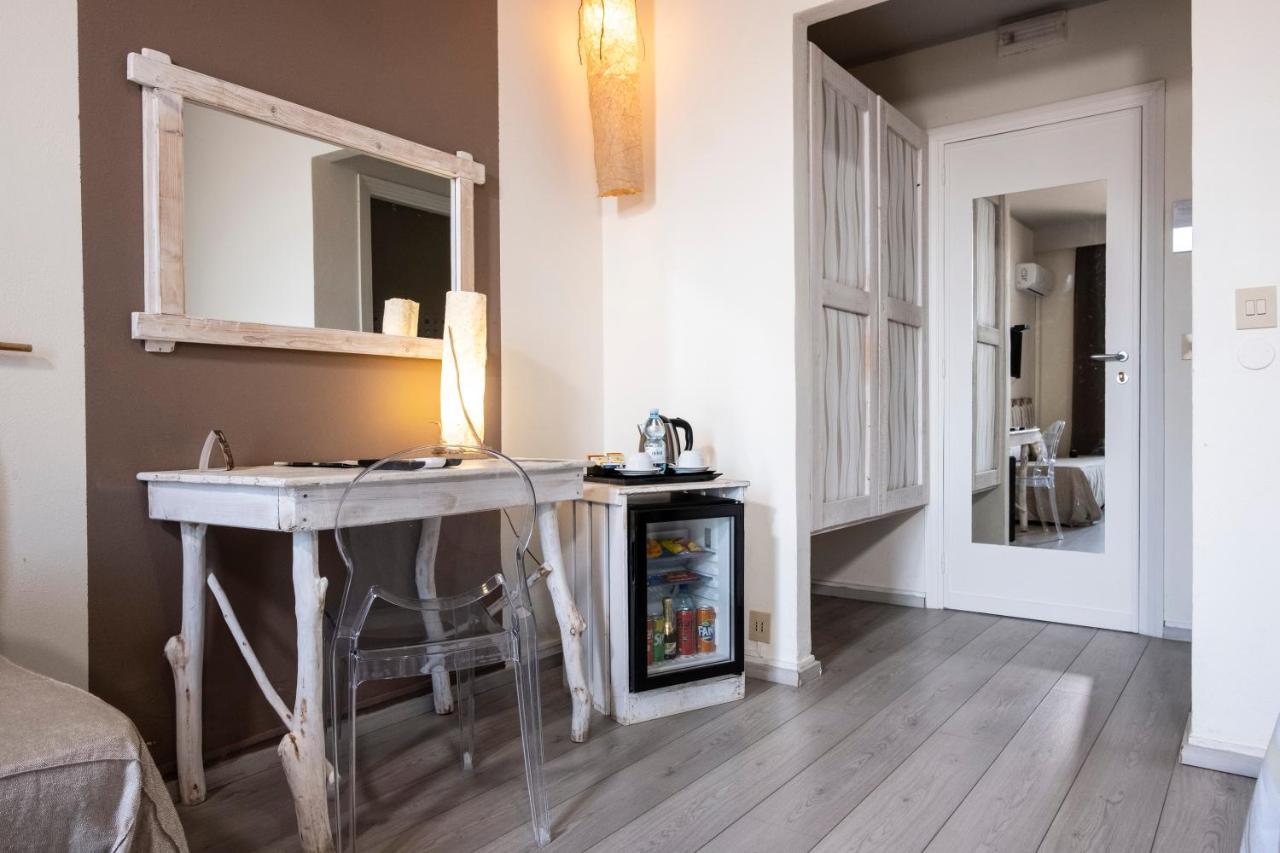 Hotel Tirreno Эриче Экстерьер фото