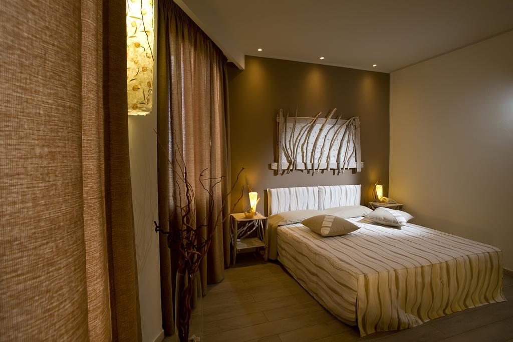Hotel Tirreno Эриче Экстерьер фото